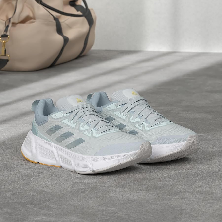 Amazon.com | adidas Women's Questar 2022 Running Shoe, Blue